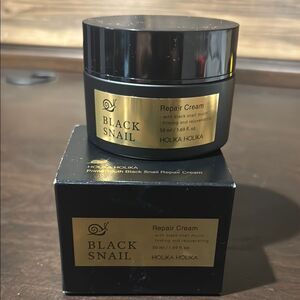 Holika Holika Black Snail Repair Cream 50ml Exp 10/2025